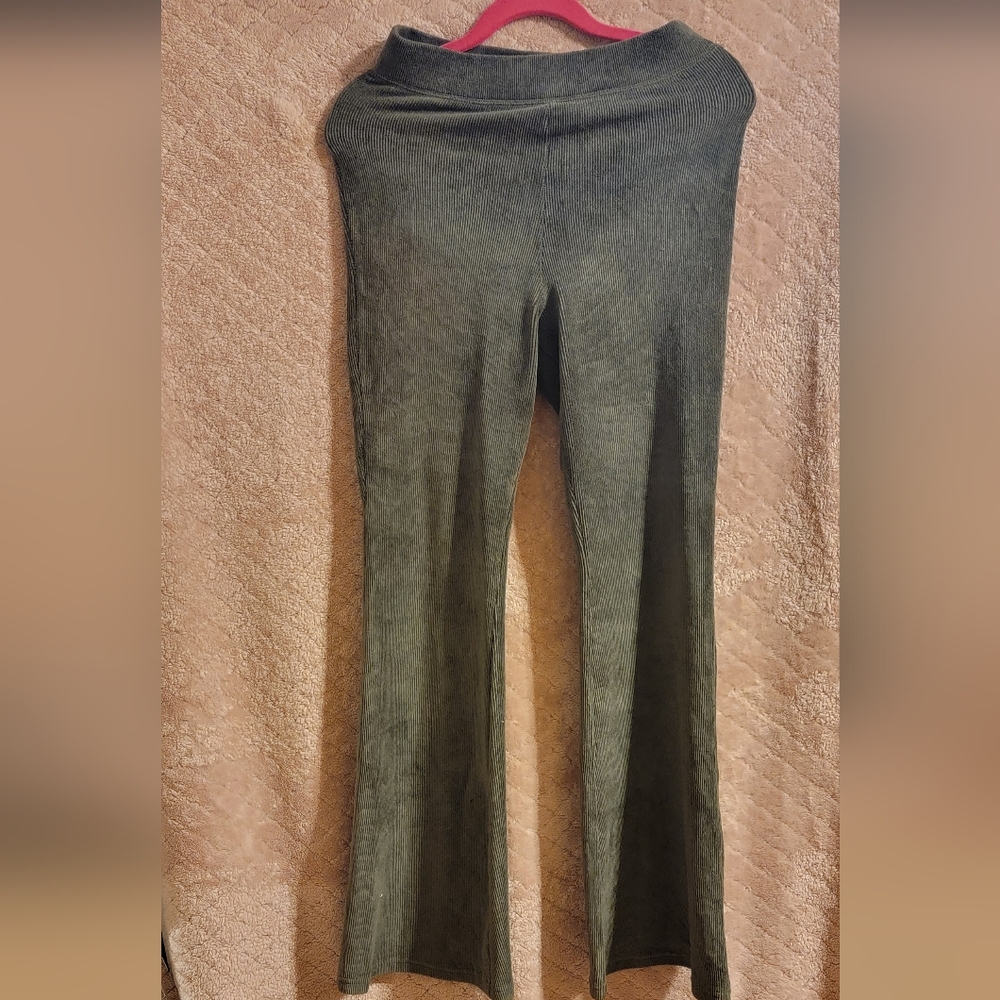 American Eagle Outfitters Olive Ribbed Pants
